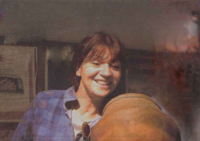 Valerie Camy, notre chére potiere de l'atelier de poterie de Bouillon